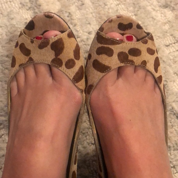 Steve Madden Calf Hair Peep Toe 1” mini wedge - Picture 7 of 8